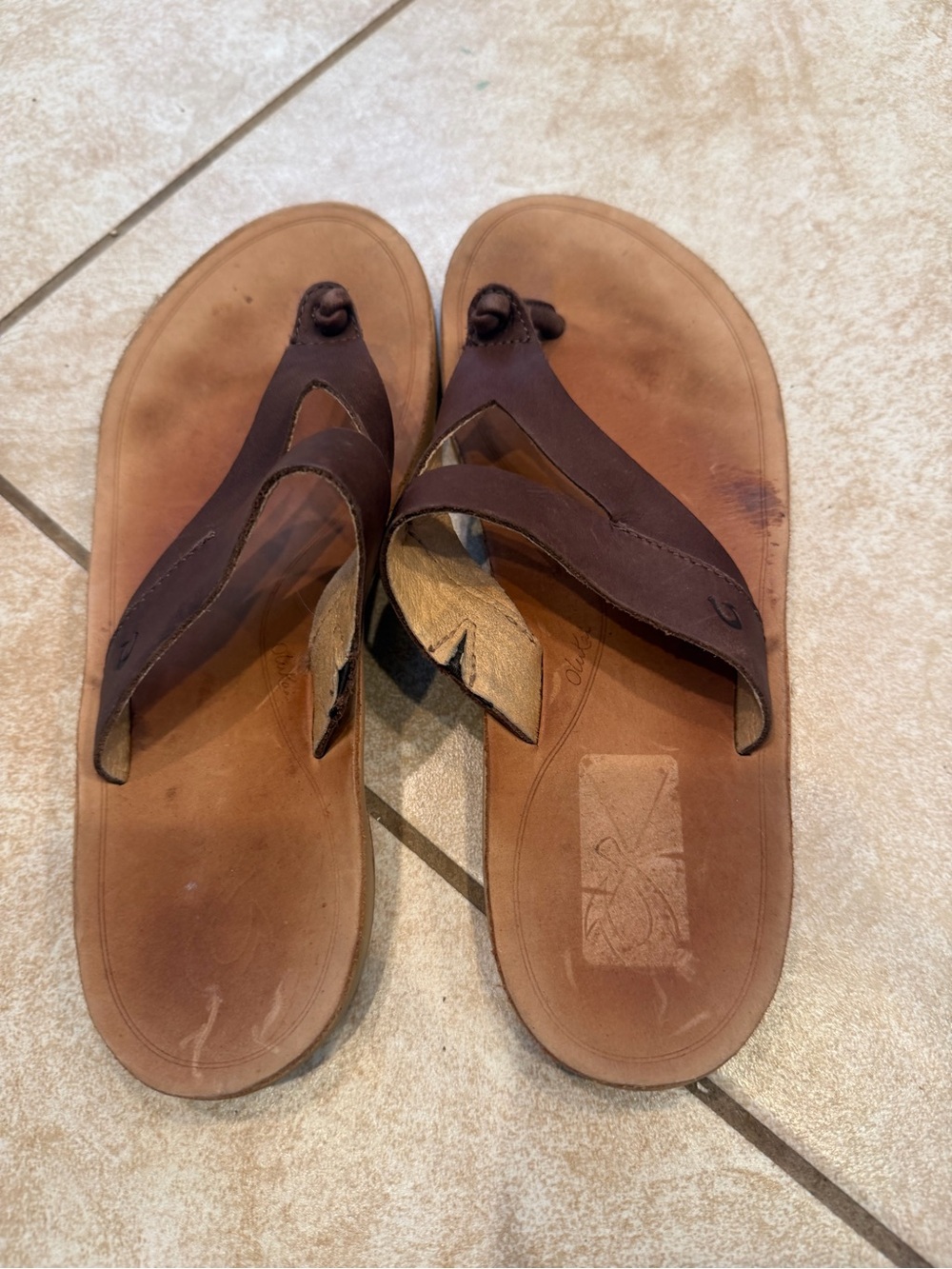 OluKai Women's Dark Brown Leather Toe-Post Sandals double strap Sz 8 - Picture 3 of 7